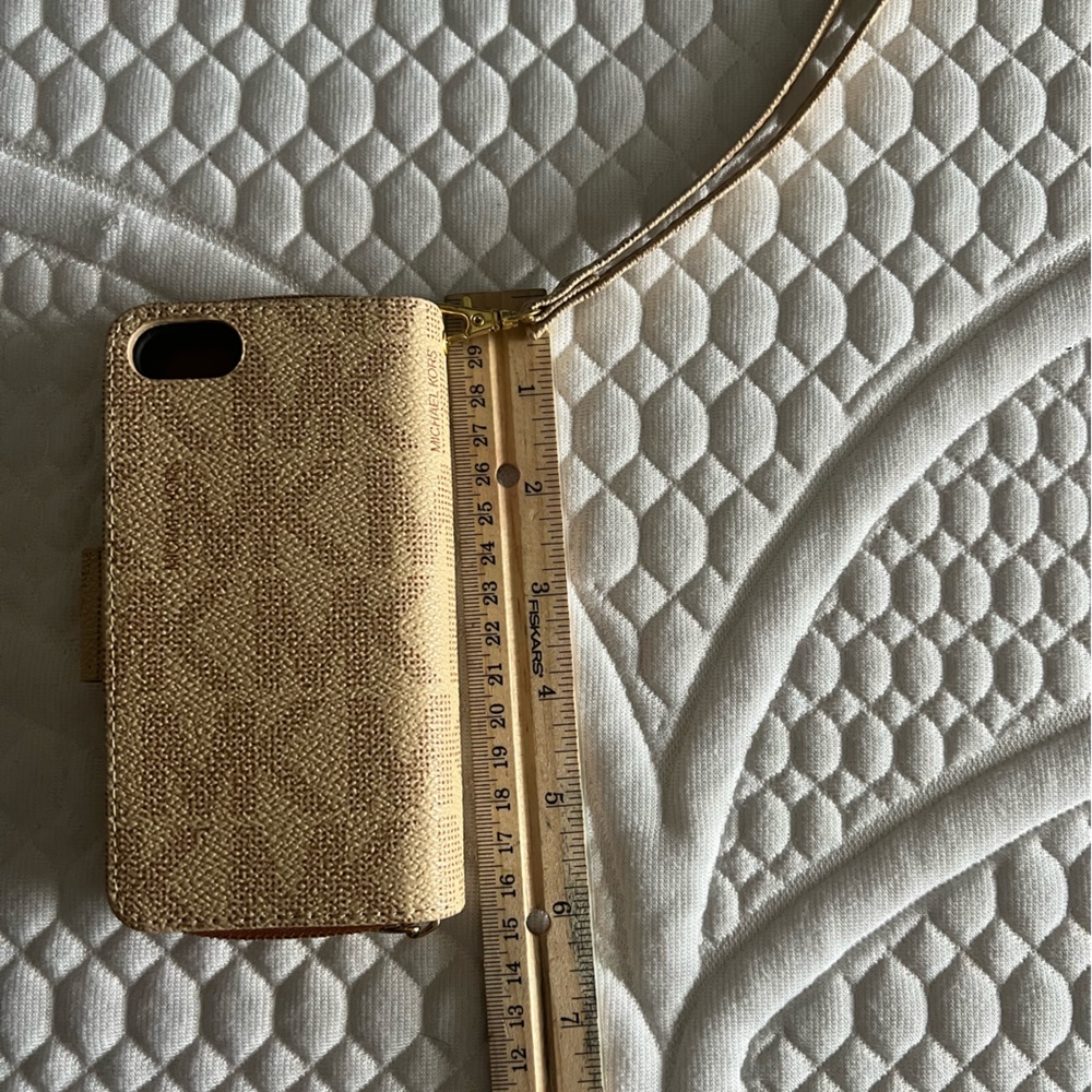 Michael Kors wallet/phone case